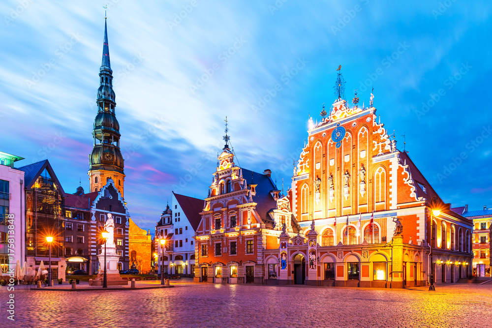 Evening scenery of the Old Town Hall Square in Riga, Latvia - obrazy, fototapety, plakaty 