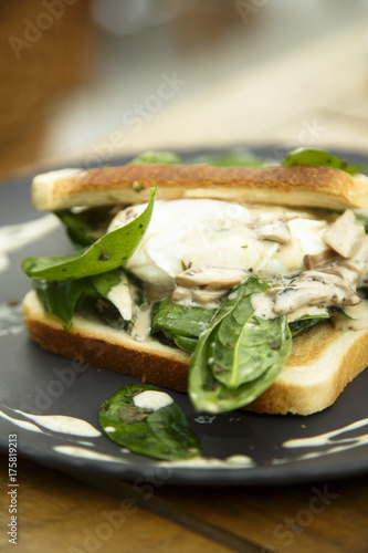 Toast with mushrooms and spinach