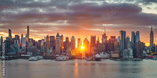Cloudy sunrise over Manhattan  New York