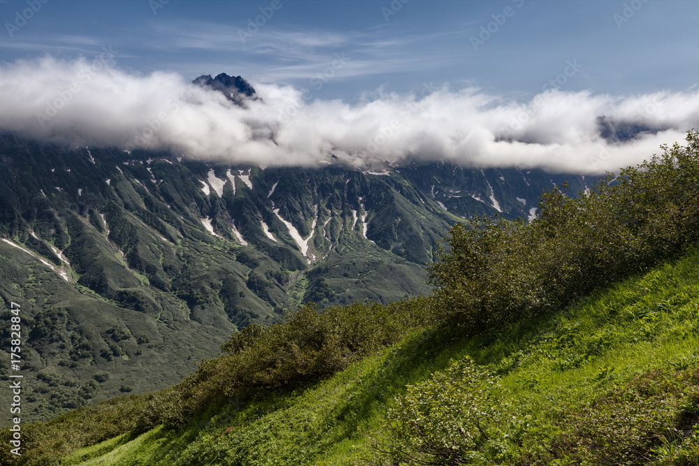 Nature of Kamchatka (mountains, volcanoes, ocean)