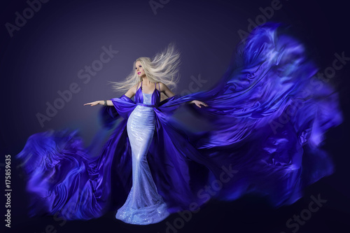 Fashion Model Beauty, Fly Dress Fabric on Wind, Fluttering Art Silk Cloth, Woman Hairstyle Waving on Wind
