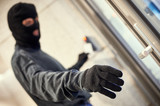 robber using electronic key