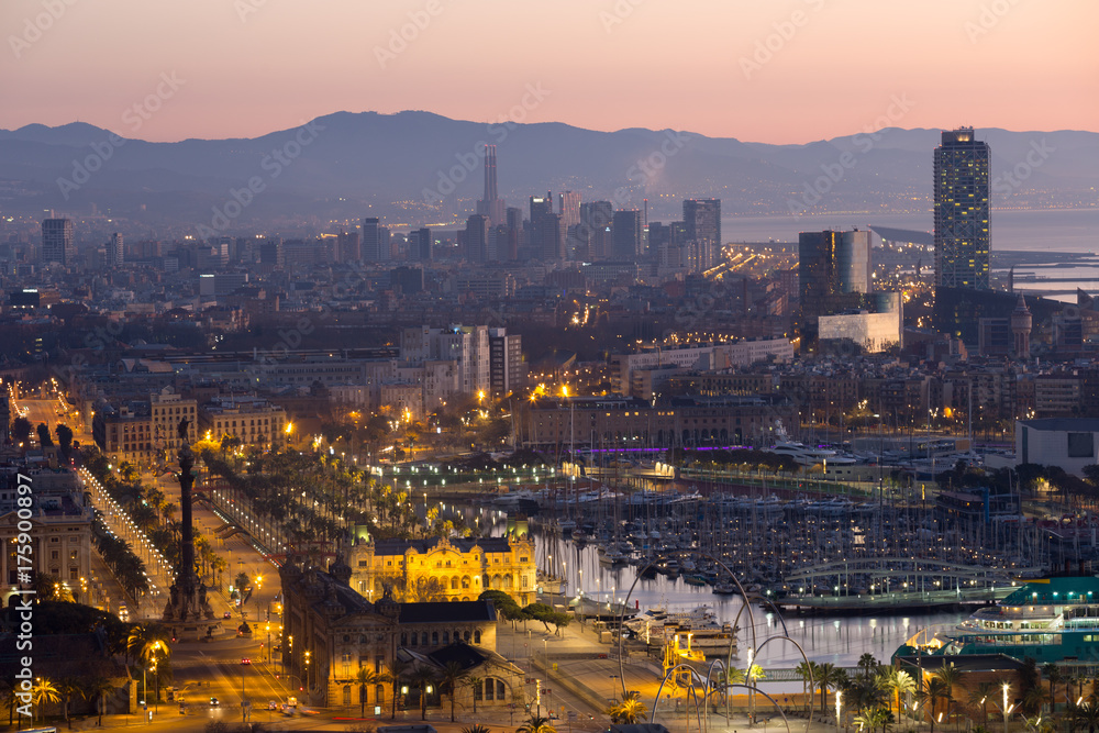 Panoramic view of Port Vell and La Barceloneta district. Barcelona, Spain - obrazy, fototapety, plakaty 