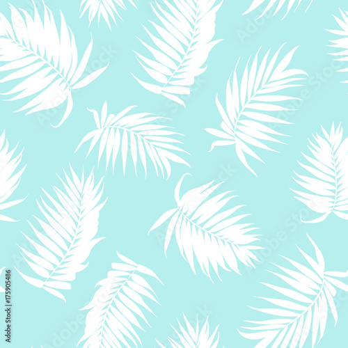 Royal palm tree branch leaves white silhouette outline on bright light blue sky background. Exotic tropical rainforest jungle botanical garden plants. Seamless vector pattern texture. © imaginarybo