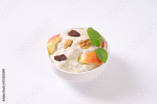 cream cheese with apples, nuts and raisins