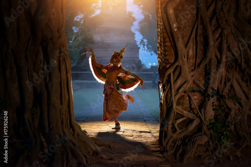Fotografie Manohra dance ,Beautiful young girl Thai Dancing art, pantomime performances act