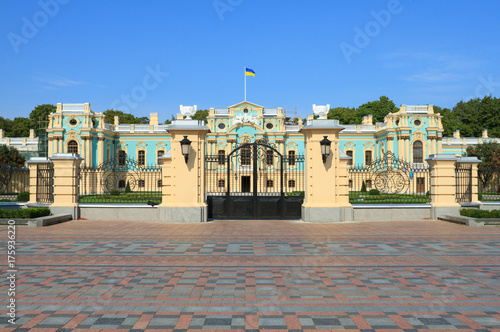 Mariinsky Palace in Kiev photo