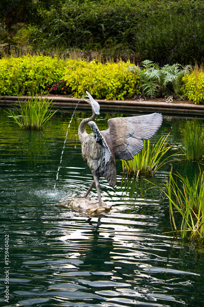 Swan water fountain best sale