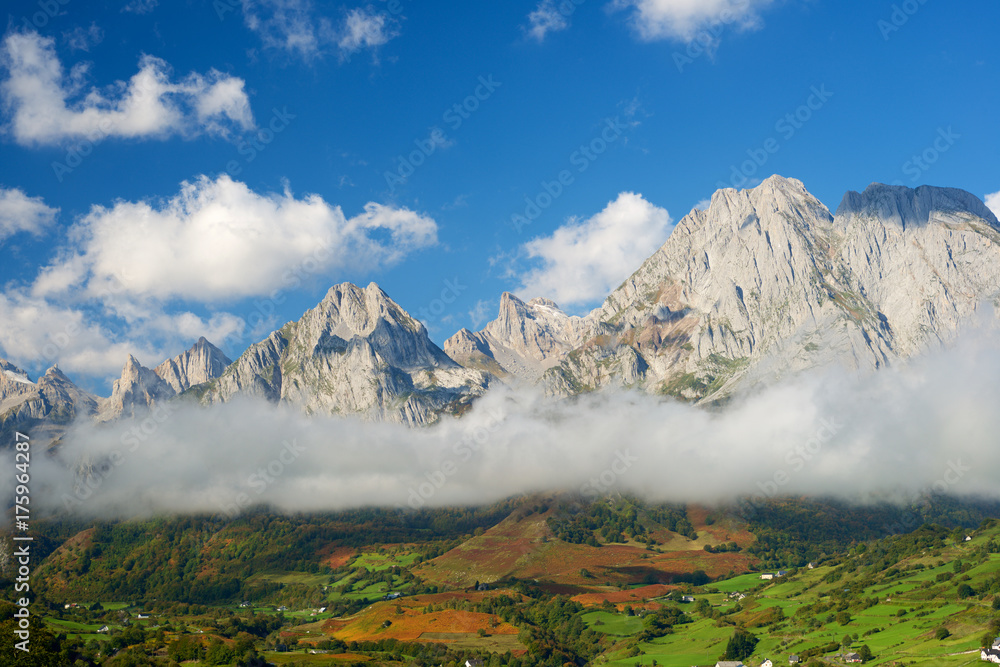 Fototapeta premium Pyrenees
