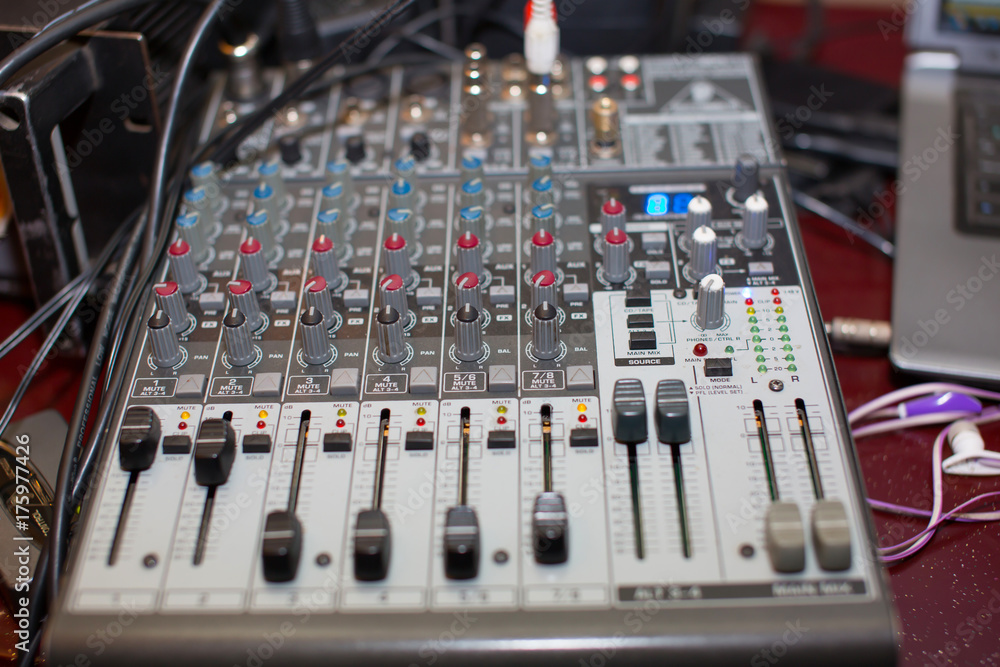Mixer console Mixer console