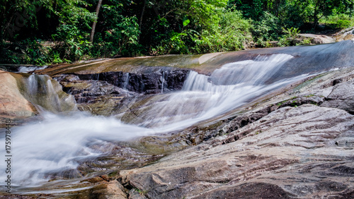 Kachong Waterfall