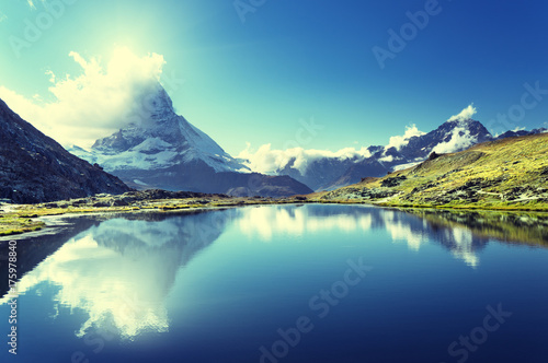 Fototapeta Naklejka Na Ścianę i Meble -  Reflection of Matterhorn in lake, Zermatt, Switzerland