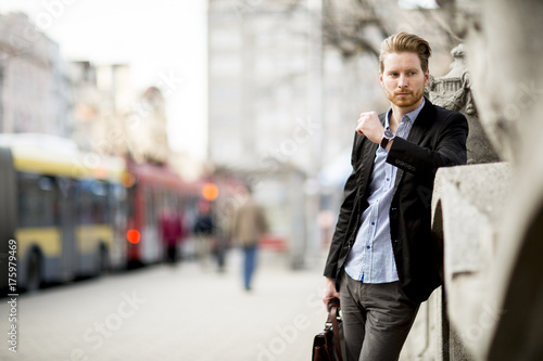Caucasian businessman waiti...
