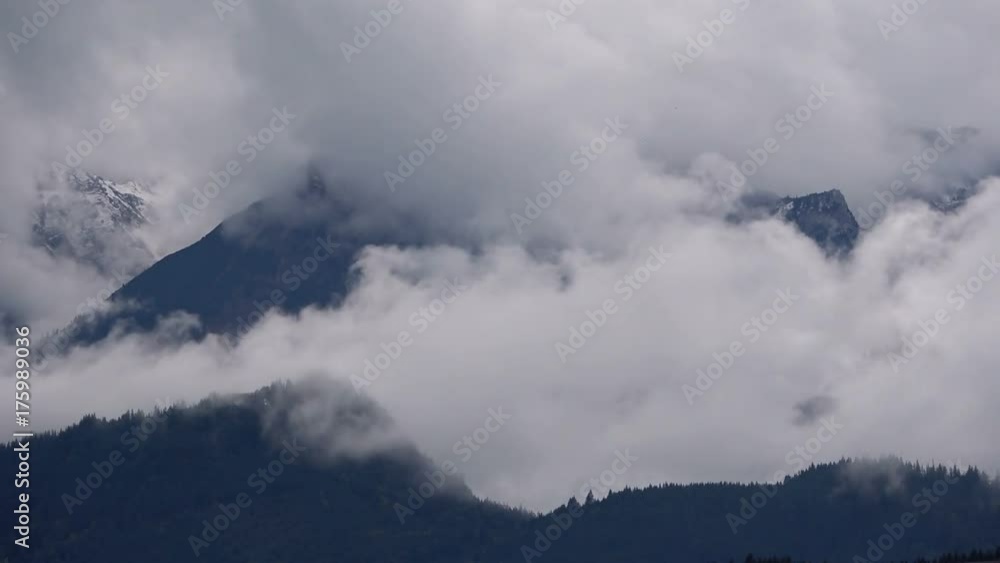 Berge mit Wolken im Zeitraffer, Allgäu, Berggipfel, Alpinismus, 4K Berge mit Wolken im Zeitraffer, Allgäu, Berggipfel, Alpinismus, 4K