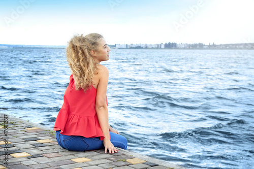 Beautiful young woman relax...
