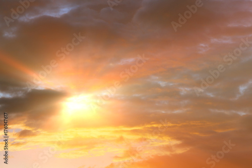 Fototapeta Naklejka Na Ścianę i Meble -  Dramatic sun rays and clouds