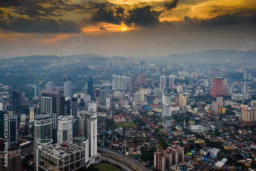 Canvas Print Kuala Lumpur at dusk