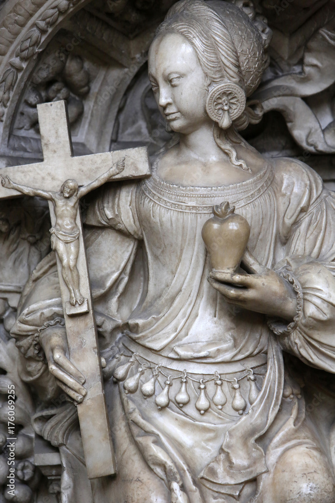 Allégorie de la Charité. Détail du mausolée des cardinaux d'Amboise. Cathédrale Notre-Dame de Rouen. Allegory of Charity. Allégorie de la Charité. Détail du mausolée des cardinaux d'Amboise. Cathédrale Notre-Dame de Rouen. Allegory of Charity.