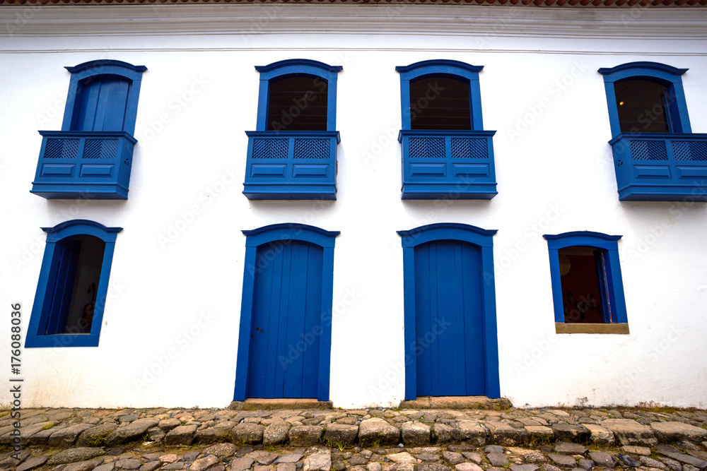 Naklejka premium bright colored facade