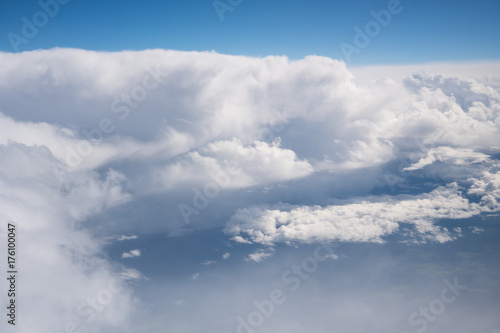 Fototapeta Naklejka Na Ścianę i Meble -  blue sky with the clouds from the plane view