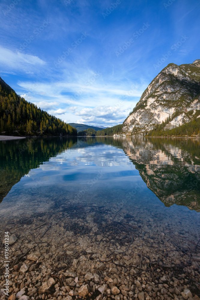 Fototapeta premium lago di Braies