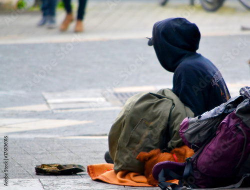 фотографія Homeless begging