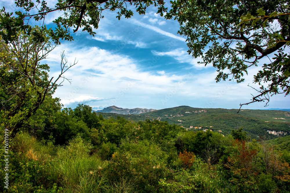 Mediterrane Landschaft in Kroatien in der Nähe von Rabac