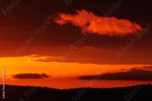 Sonnenaufgang über der schwedischen Wildnis, Flatruet, Schweden
