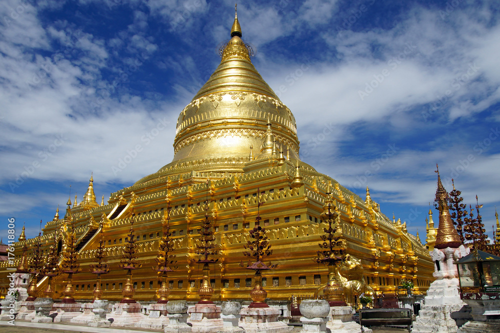 Fototapeta premium pagode de Shwezigon