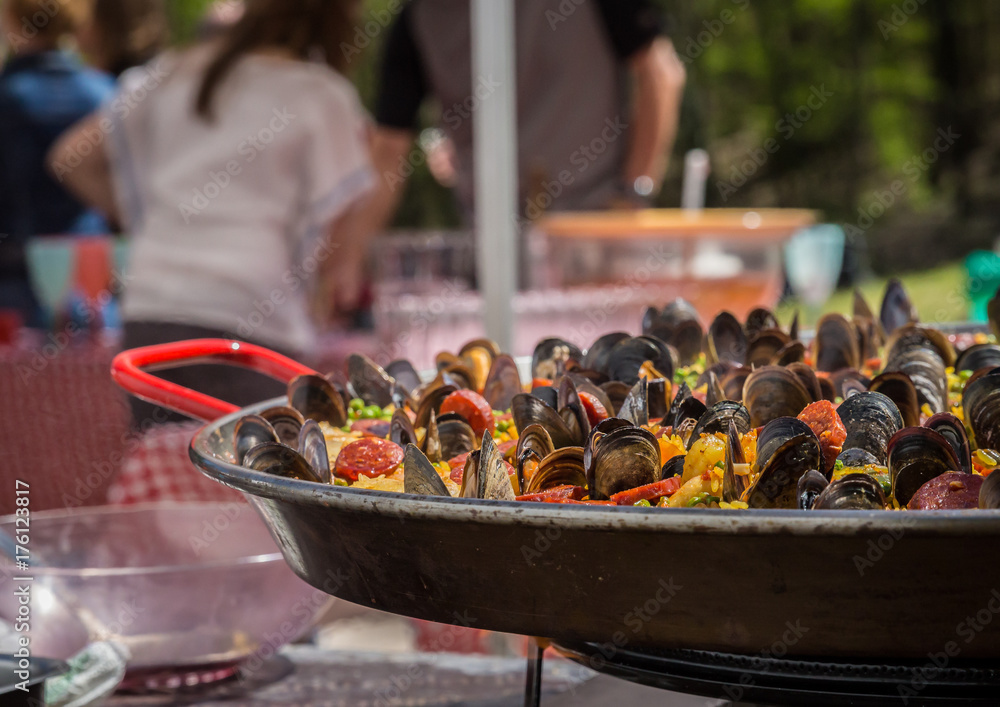 Paella with mussels and shrimps
