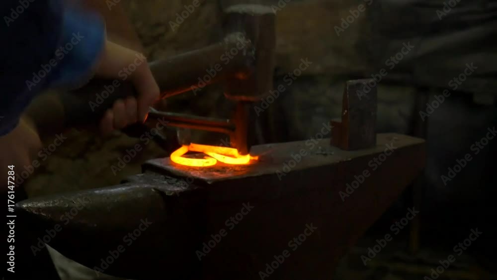 Smith makes the product Smith makes the product