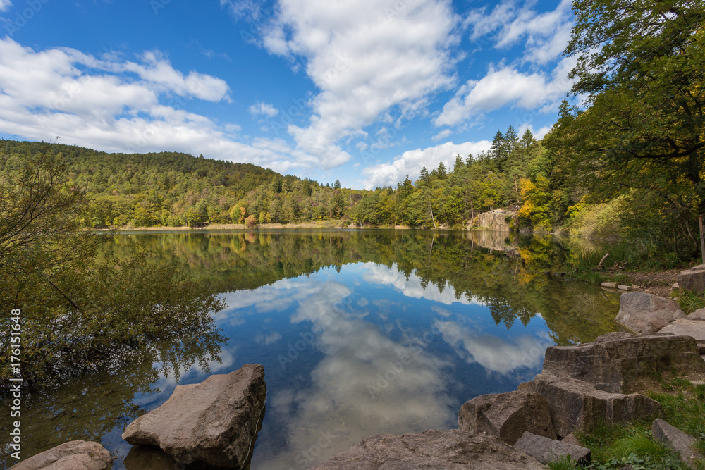 Lago di monticolo