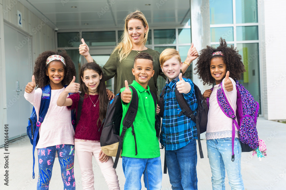 © Louis-Photo - Pre teen school children with teacher © Louis-Photo - Pre teen school children with teacher