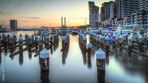 Tableau sur toile Dockland Posts