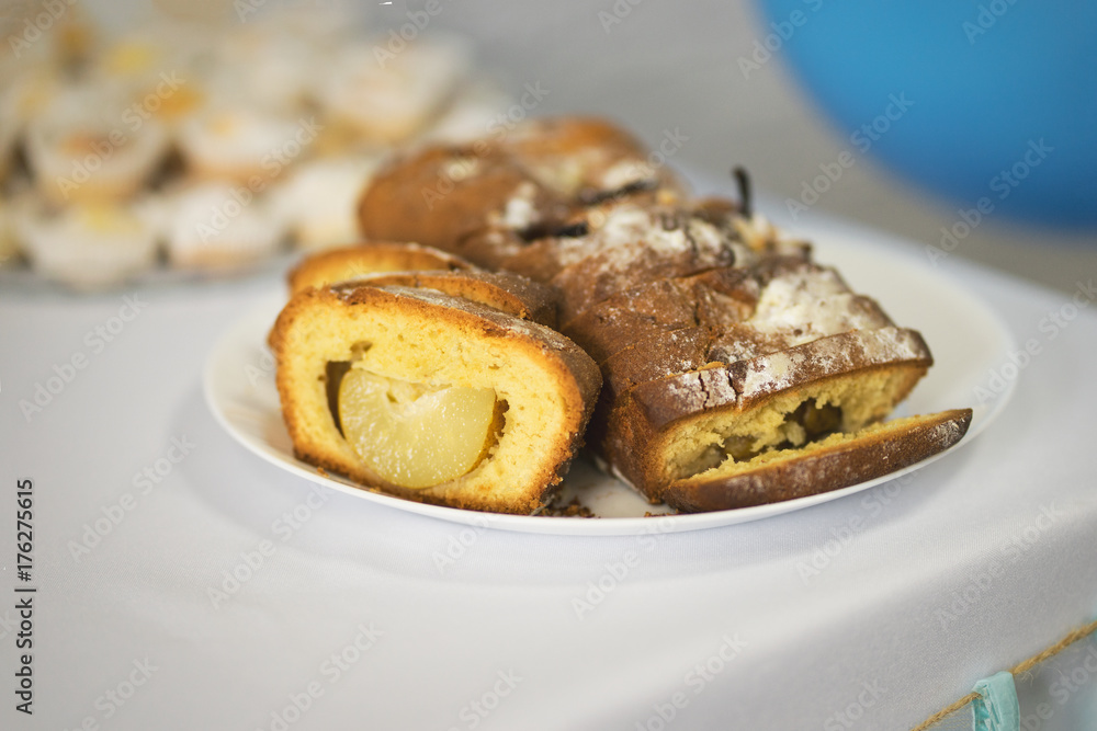 muffins with pear muffins with pear