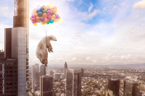 Obraz na płótnie Ein Bär hängt an Luftballons