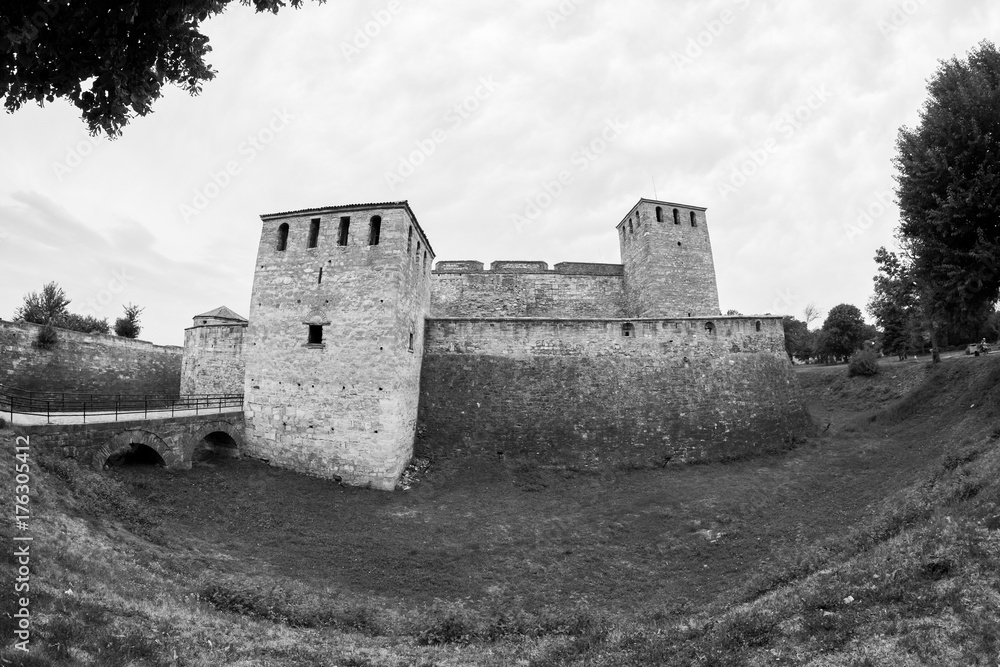 Baba Vida, a medieval fortress in Vidin, in northwestern Bulgaria. Fisheye lens used
Baba Vida, a medieval fortress in Vidin, in northwestern Bulgaria. Fisheye lens used