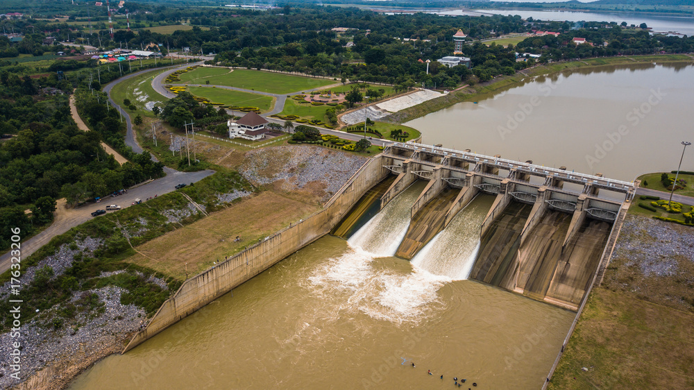 An aerial view of  Floodgate