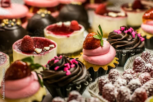 Obraz  z motywem desserts in bakery case