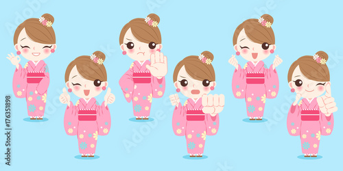 woman wear kimono