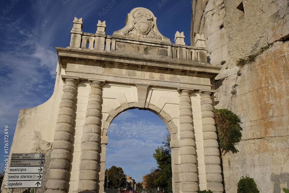 architeptur roman in terracina