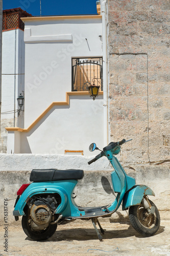 Alleyway. Massafra. Puglia. Italy. 