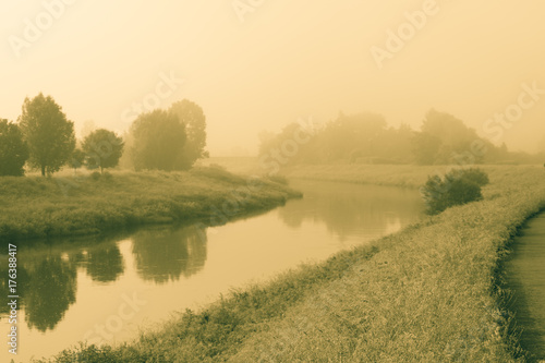 Fototapeta Naklejka Na Ścianę i Meble -  River in fog