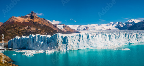 Canvas Print Panorama of glacier Perito Moreno in Patagonia