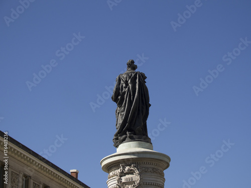 Maria Cristina de Borb  n Statue created by Mariano Benlliure y Gil. Pedro IV street  Madrid  Spain