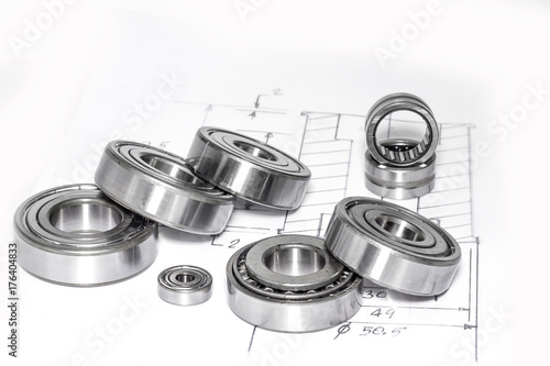 Ball bearings and Technical drawings
