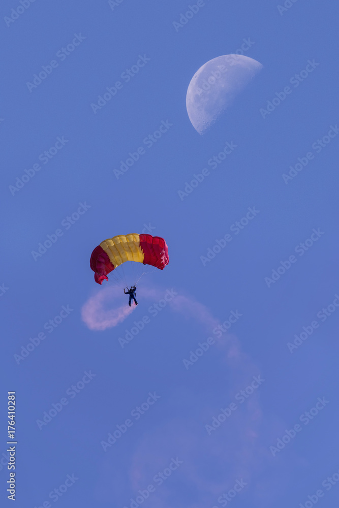 Military, descending in parachutes, with the moon in the background. Spain Military, descending in parachutes, with the moon in the background. Spain