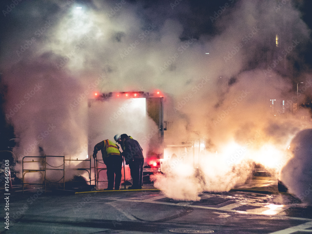 Obraz premium City Night Workers