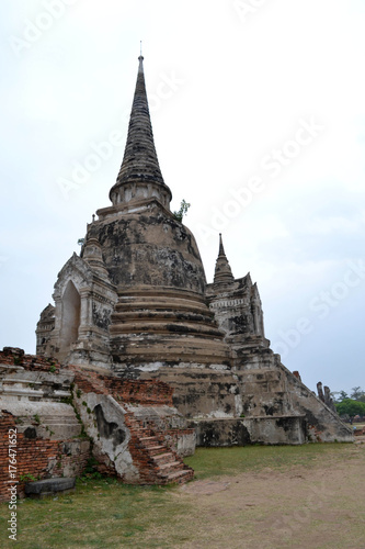 The view around Ayutthaya Historical park  Thailand. It s a UNESCO world heritage  filled by temples and Buddha statues