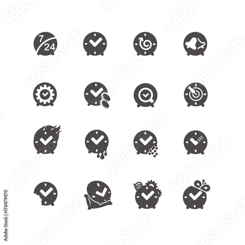 Round shaped time icons in glyph style / Icon set about time

